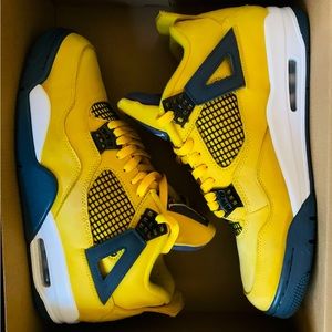 Jordan 4 (Lightning)
